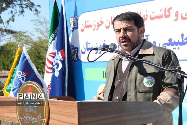عملیات اجرایی طرح ۲۰۰۰ هکتاری بیابان زدایی و کاشت نهال در استان خوزستان