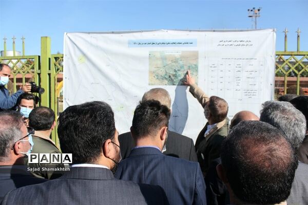 عملیات اجرایی طرح ۲۰۰۰ هکتاری بیابان زدایی و کاشت نهال در استان خوزستان