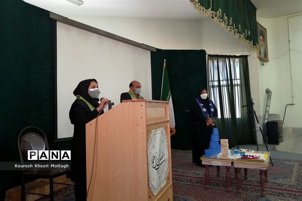 آماده‌سازی دانش‌آموزان منتخب المپیاد رویش برای مرحله استانی در شهرستان کازرون