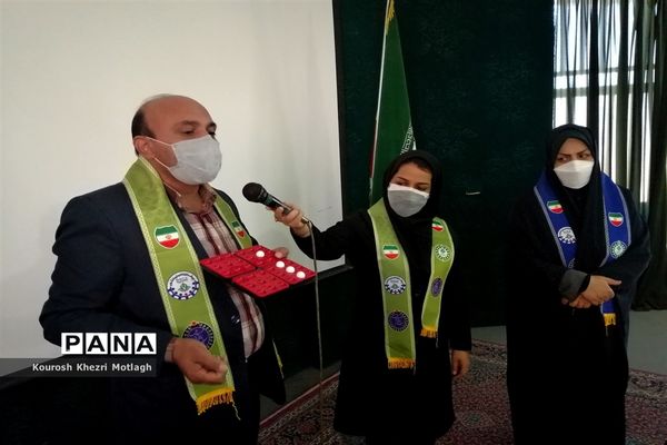 آماده‌سازی دانش‌آموزان منتخب المپیاد رویش برای مرحله استانی در شهرستان کازرون