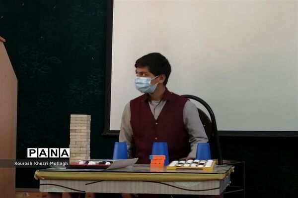 آماده‌سازی دانش‌آموزان منتخب المپیاد رویش برای مرحله استانی در شهرستان کازرون