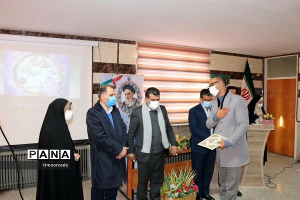 گرامیداشت هفته شوراهای آموزش و پرورش