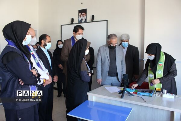 بازدید مدیرکل آموزش و پرورش فارس از محل داوری هفتمین دوره مسابقات استانی المپیاد رویش