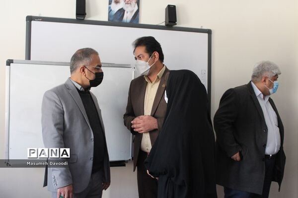 بازدید مدیرکل آموزش و پرورش فارس از محل داوری هفتمین دوره مسابقات استانی المپیاد رویش