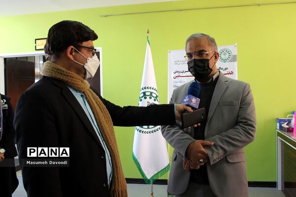 بازدید مدیرکل آموزش و پرورش فارس از محل داوری هفتمین دوره مسابقات استانی المپیاد رویش