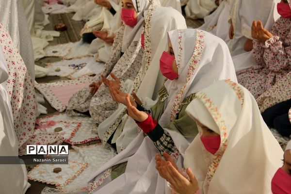 جشن عبادت دانش‌آموزان آموزشگاه شاهد فاطمه‌الزهرا(س) اسلامشهر