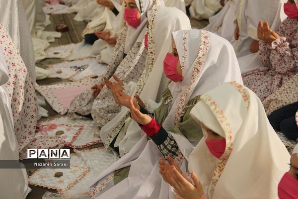جشن عبادت دانش‌آموزان آموزشگاه شاهد فاطمه‌الزهرا(س) اسلامشهر