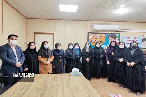 گرامیداشت روز زن در آموزش و پرورش امیدیه