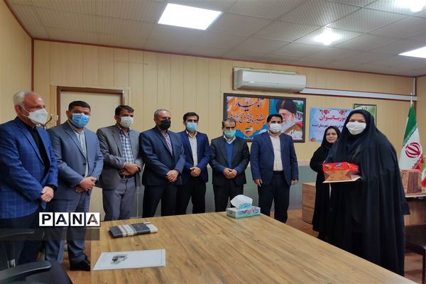 گرامیداشت روز زن در آموزش و پرورش امیدیه