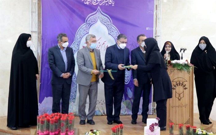 برگزاری مراسم بزرگداشت روز زن و مقام مادر در آموزش و پرورش خراسان‌رضوی