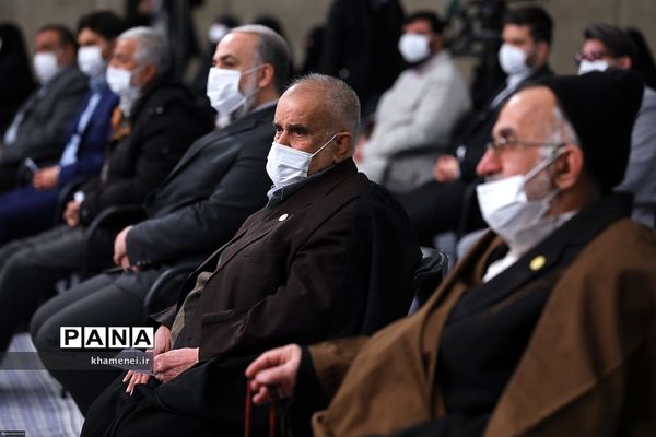 دیدار جمعی از مداحان اهل بیت(ع) با مقام معظم رهبری