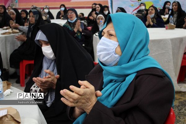 جشن ولادت حضرت زهرا در شهرستان گلوگاه