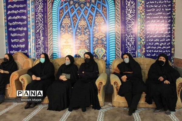 تجلیل از بانوان شاغل در اداره آموزش و پرورش شهرستان بوشهر