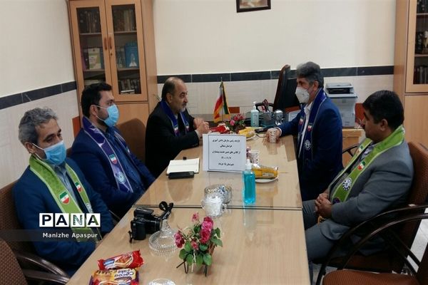 بازدید مسئولان سازمان دانش‌آموزی از کلاس‌های ضمن خدمت بازمهندسی مربیان تشکیلات