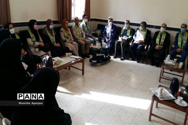 بازدید مسئولان سازمان دانش‌آموزی از کلاس‌های ضمن خدمت بازمهندسی مربیان تشکیلات