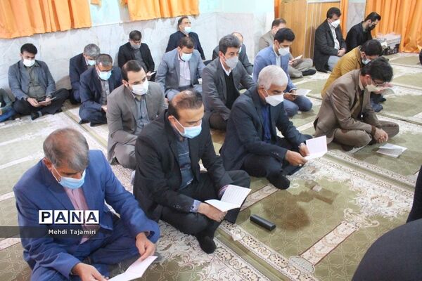 جشن ولادت حضرت فاطمه زهرا (س) همراه با  قرائت زیارت عاشورا