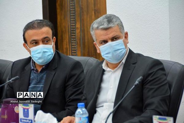 نشست هم‌اندیشی کارشناسان امور اداری آموزش و پرورش شهرستان‌ها و مناطق استان بوشهر