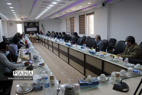نشست هم‌اندیشی کارشناسان امور اداری آموزش و پرورش شهرستان‌ها و مناطق استان بوشهر
