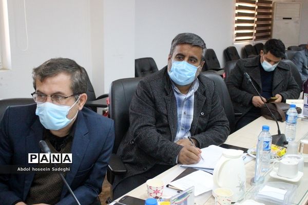 نشست هم‌اندیشی کارشناسان امور اداری آموزش و پرورش شهرستان‌ها و مناطق استان بوشهر