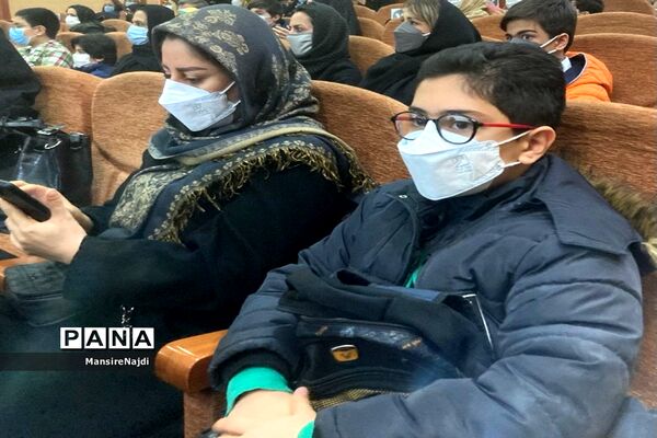 مراسم تقدیر از برگزیدگان نیمسال اول دبیرستان تربیت اسلامی یاسر منطقه 1
