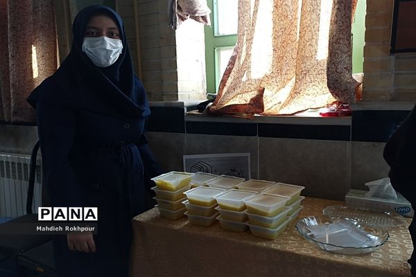 برگزاری جشن روز مادر در دبیرستان نرجسیه