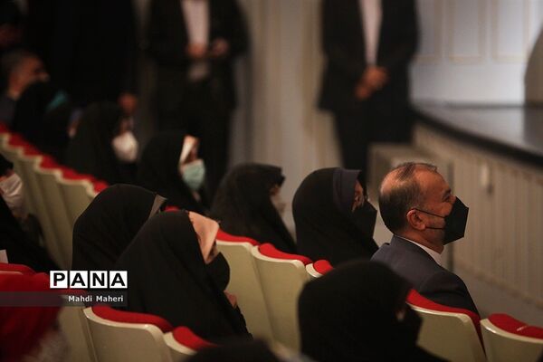 مراسم بزرگداشت روز زن در تالار وحدت
