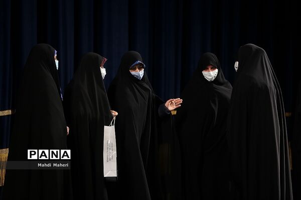 مراسم بزرگداشت روز زن در تالار وحدت