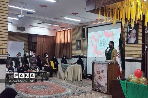 جشن میلاد حضرت زهرا(س) و گرامیداشت مقام مادر در هنرستان صباری