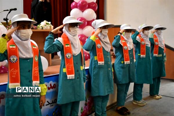 جشن ولادت حضرت زهرا و تقدیر از بانوان فرهنگی در گلوگاه