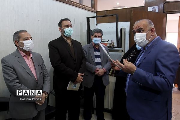 بازدید علیرضا کاظمی از دبیرخانه دریافت آثار بیست و دومین فراخوان ملی پرسش مهر ریاست جمهوری