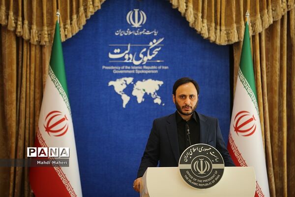 نشست خبری سخنگو‌ی دولت