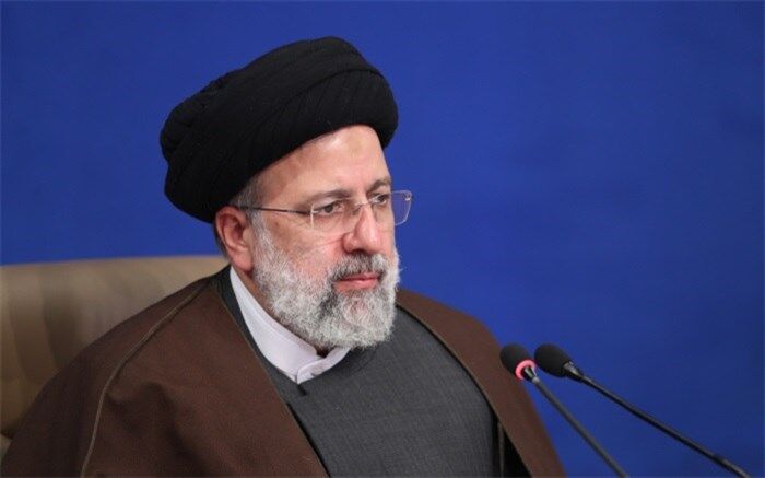 یک ساعت هم کوتاهی در مبارزه با گران‌فروشی جایز نیست