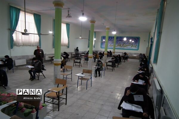 برگزاری المپیادهای ریاضی و زیست در دبیرستان شاهد مطهره