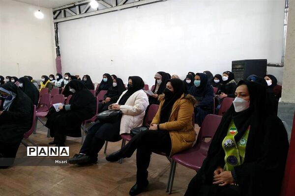برگزاری گردهمایی مربیان پیشتاز سازمان دانش‌آموزی شاهین شهر