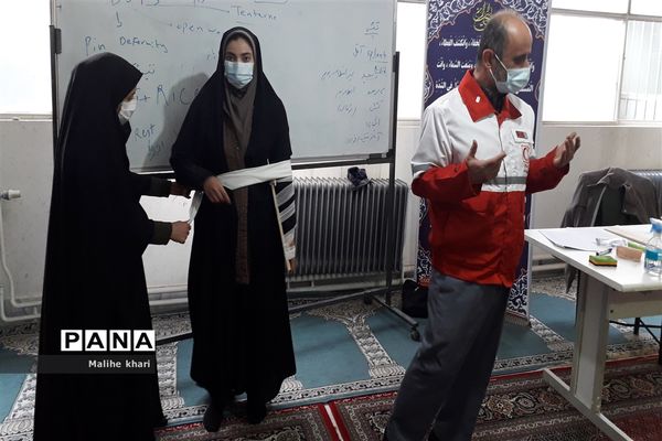 برگزاری دوره آموزشی شکستگی و آتل‌بندی در جوادآباد