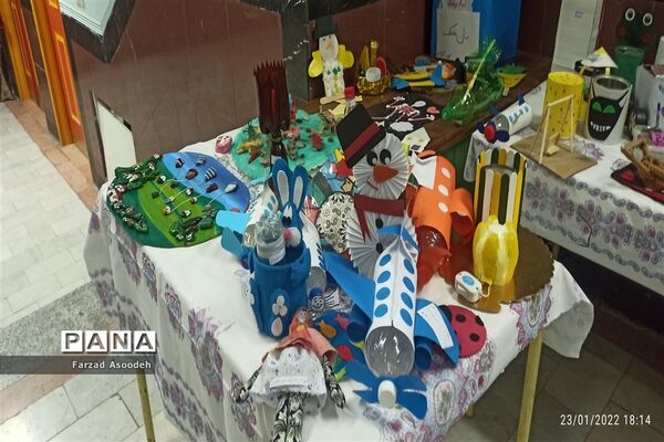 برگزاری نمایشگاه هنرهای دستی به‌مناسبت هفته طبیعت