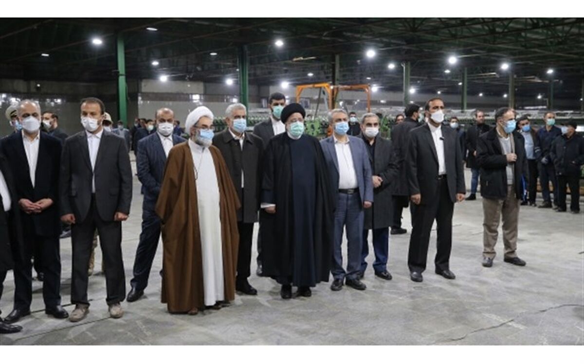 بازدید رئیس جمهوری از شرکت صنایع پوشش ایران