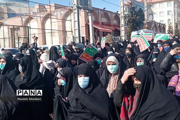 راهپیمایی نمازگزاران بعد از نماز جمعه شهر پردیس