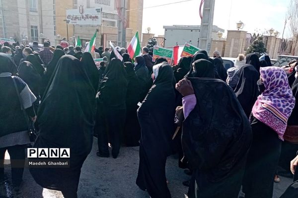 راهپیمایی نمازگزاران بعد از نماز جمعه شهر پردیس