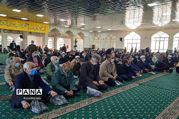 برپایی نماز جمعه کاشمر در جوار امامزاده سید حمزه (ع)