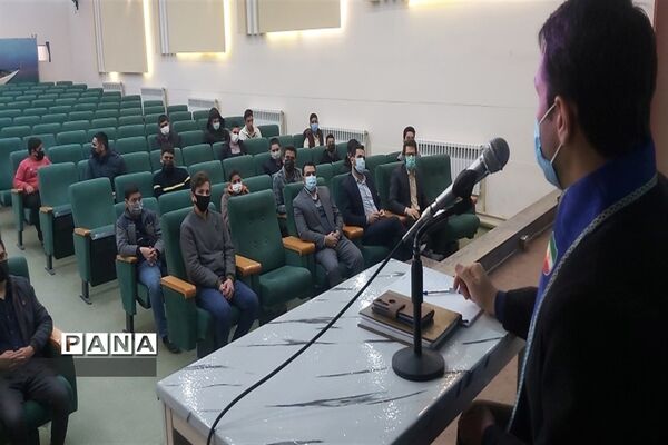 برگزاری انتخابات شورای دانش‌آموزی شهرستان‌کاشمر در کانون لقمان