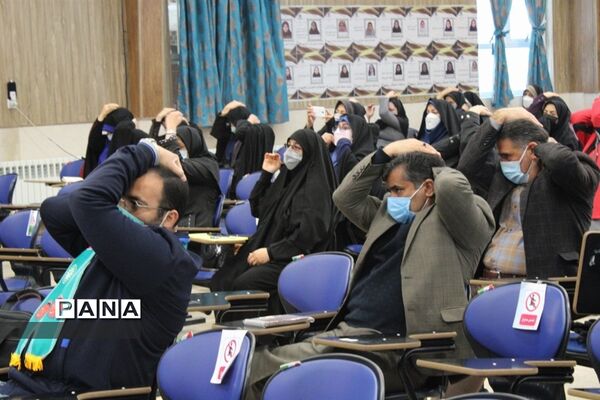 برگزاری کارگاه آموزشی مربیان پیشتاز سازمان دانش‌آموزی ناحیه۶ مشهد