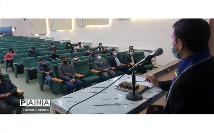 تجلی انسان در فعالیت های اجتماعی است