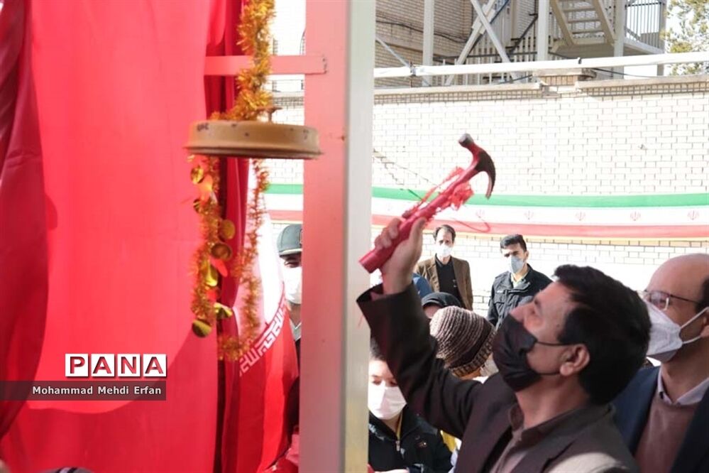زنگ انقلاب در مدارس آباده