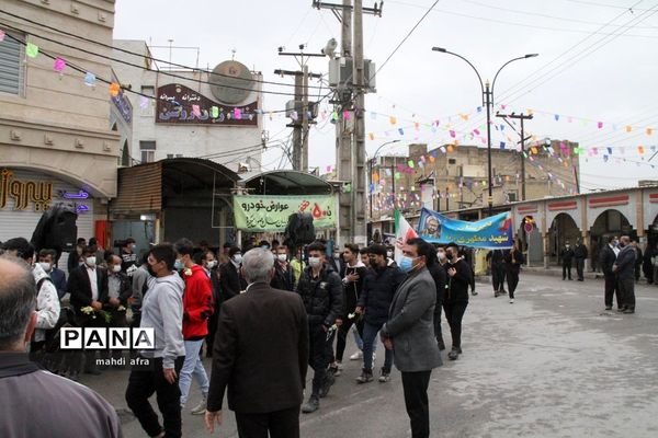 گلباران تمثال امام خمینی (ره) و شهدای انقلاب اسلامی شهرستان بهبهان