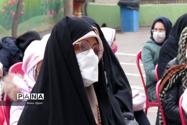 نواخته شدن زنگ انقلاب در منطقه 8