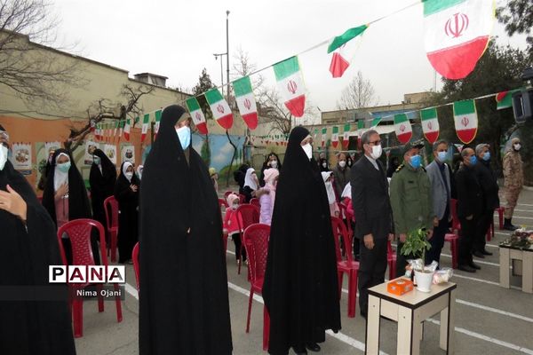 نواخته شدن زنگ انقلاب در منطقه 8