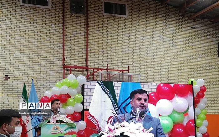 وظیفه داریم دستاوردهای انقلاب اسلامی را برای نوجوانان و جوانان روایت کنیم