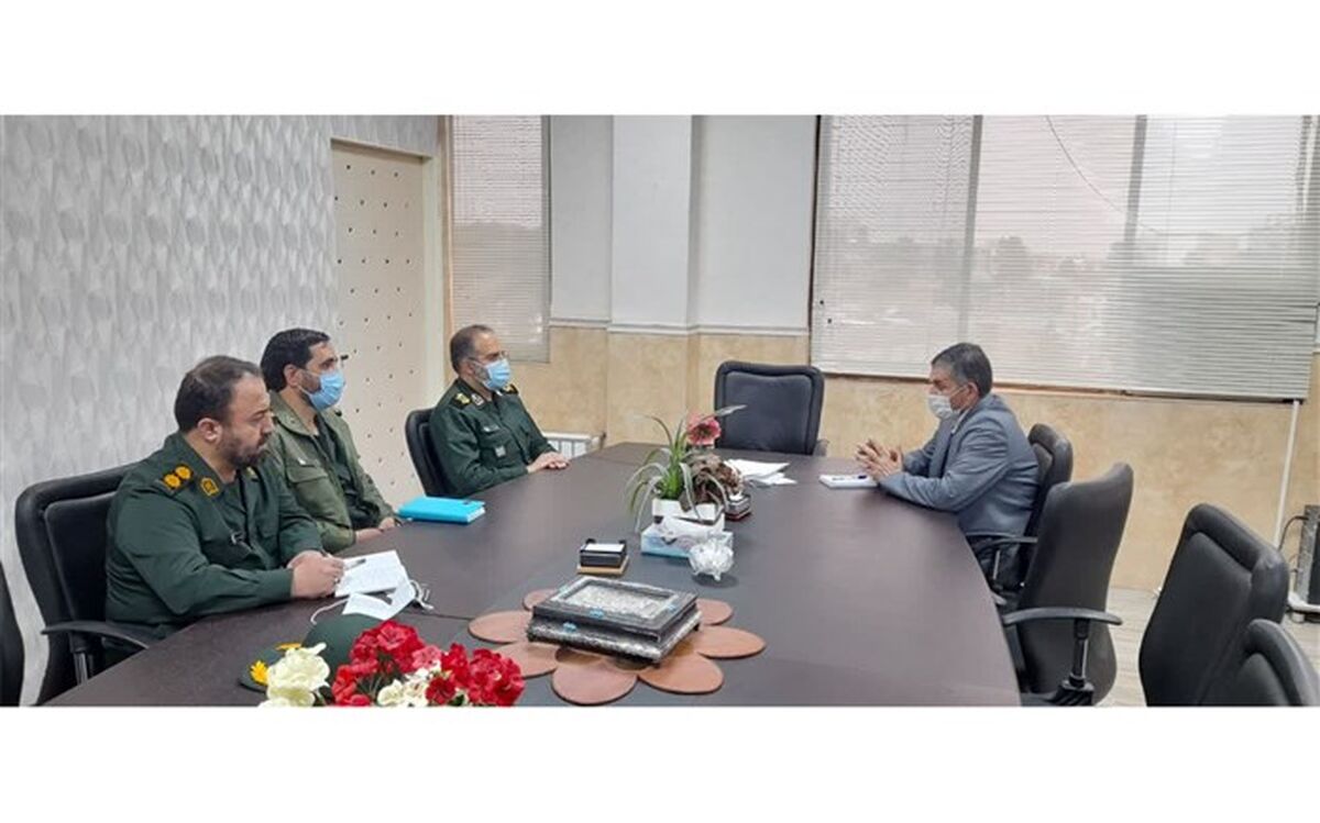 دیدار فرمانده سپاه قم با مدیرکل آموزش و پرورش استان