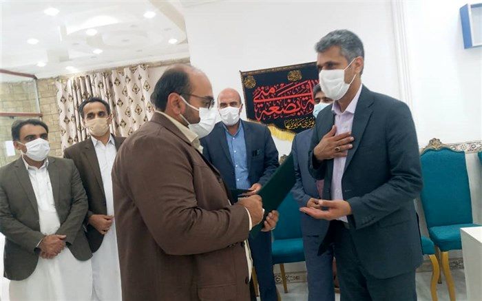 تجلیل از فرهنگیان جهادگر در سیل اخیر جنوب سیستان و بلوچستان